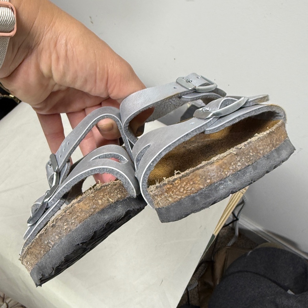 Little Kids Silver Rio‎ Birkenstock Strap On Sandals-Size 27 (US 9-9.5) - Picture 8 of 15